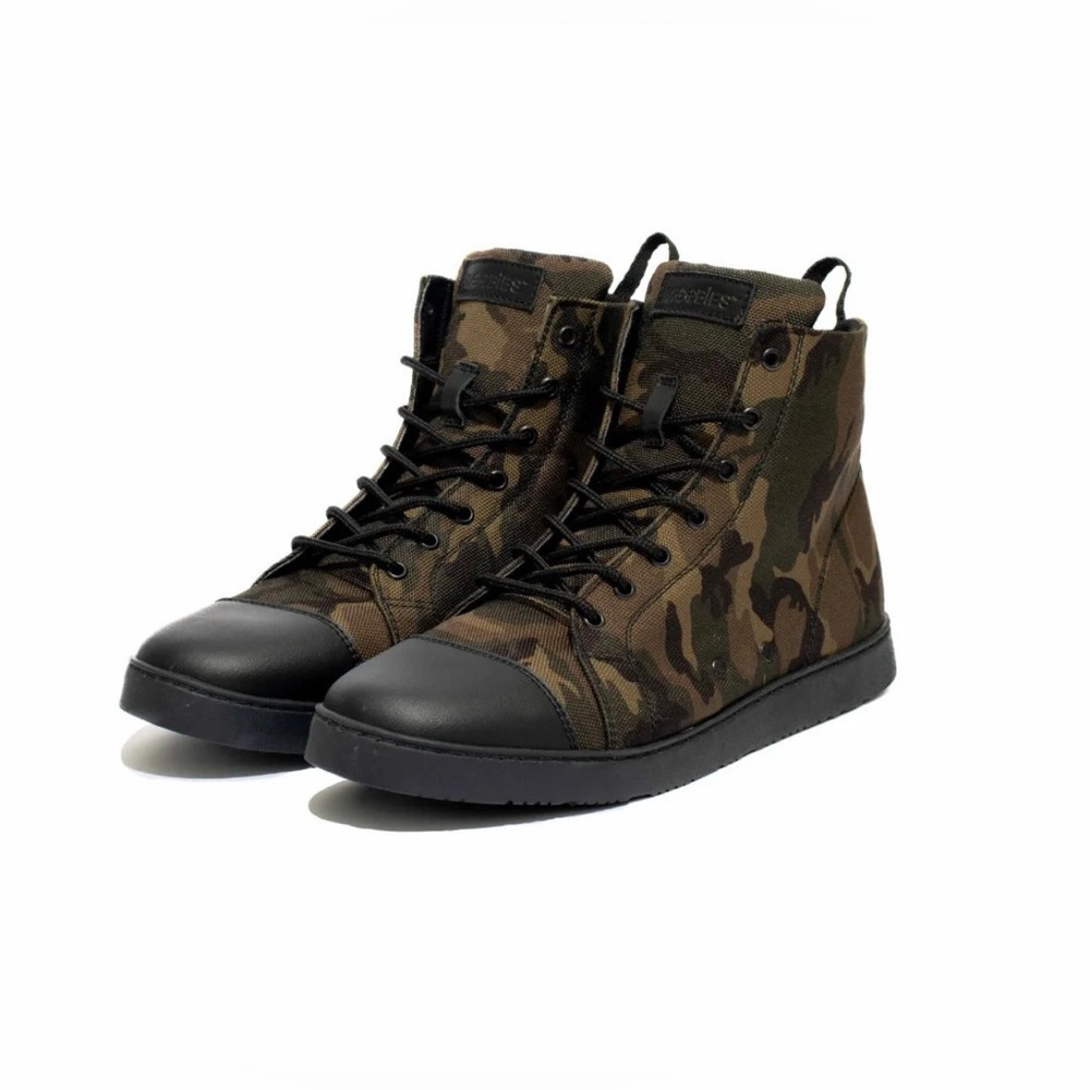 Wobbles Camo Lace Up Slip‎ Resistant Boots Men’s Size 10.5